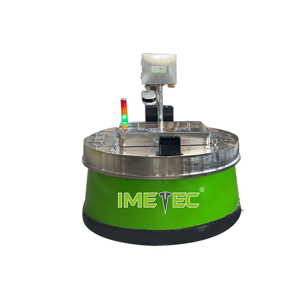 意美特推料机器人：牧场里的“24小时投喂保姆